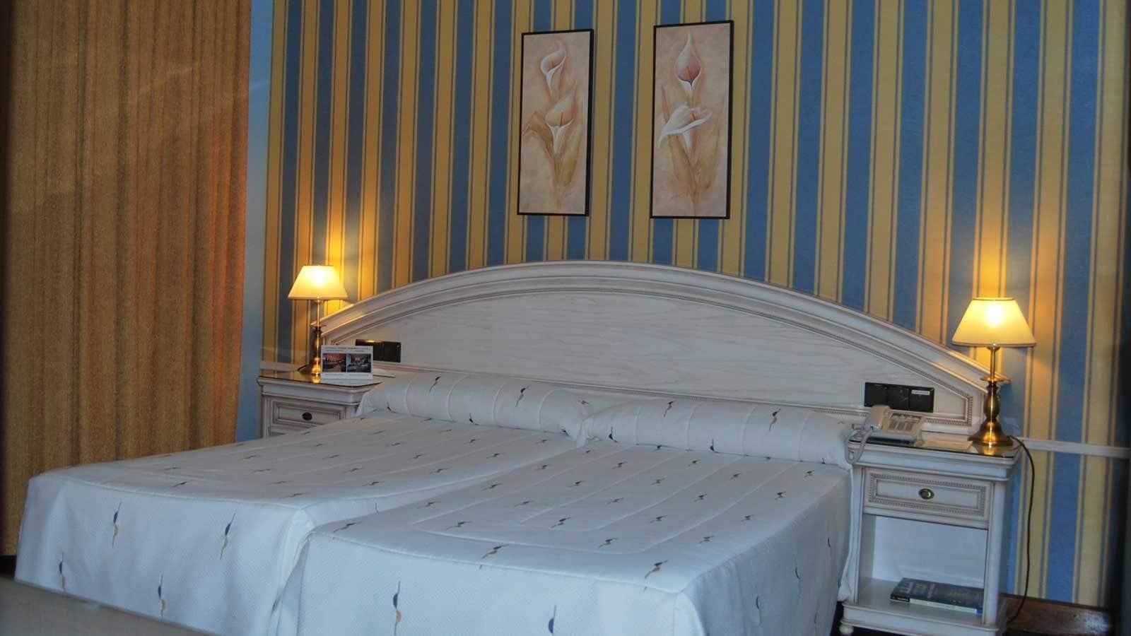 Hotel Conde Ansurez By Almia Hoteles باياذوليد المظهر الخارجي الصورة