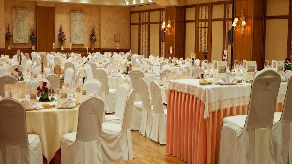 Hotel Conde Ansurez By Almia Hoteles باياذوليد المظهر الخارجي الصورة
